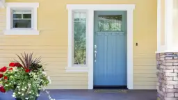 Jak odnowić drzwi wejściowe i uniknąć kosztownych błędów