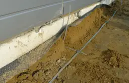 Jak zrobić uziemienie z bednarki - proste kroki i materiały