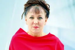 Olga Tokarczuk ile ma lat? Zaskakująca prawda o jej wieku i twórczości.