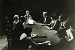 Co to medium? Poznaj fascynujące znaczenia tego pojęcia