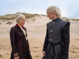 Moda z "Rodu Smoka": Jak wpływ filmów zmienia nasz styl?