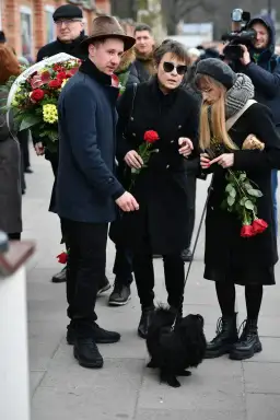 Kim jest żona Emiliana Kamińskiego? Poznaj Justynę Sieńczyłło