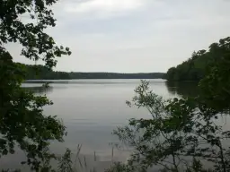 Jezioro Sianowskie – atrakcje, wędkowanie i tajemnice przyrody w jednym miejscu