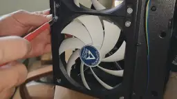 Jak zamontować wentylator w obudowie: 7 prostych kroków