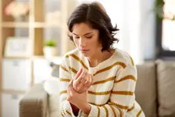 Bóle stawów? Poznaj składniki o działaniu przeciwzapalnym