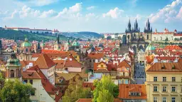 Jakie atrakcje zobaczyć w Pradze? Praktyczny przewodnik dla turystów