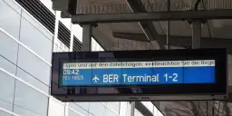 Jak dojechać na lotnisko Berlin Schönefeld - tanio i szybko