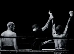 Jak zdobyć pewność siebie i pokonać lęk przed oceną innych