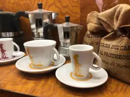 Gdzie kupić pamiątki w Rzymie? Odkryj najlepsze miejsca i skarby