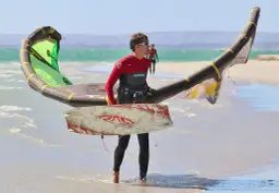 Jak dobrać latawiec do kitesurfingu, aby uniknąć błędów i cieszyć się jazdą