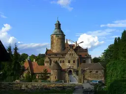 Noclegi w Zamku Czocha: opinie, ceny i atrakcje, które musisz poznać