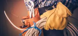 Czy elektryk to dobry zawód? Odkryj zalety i przyszłość tej profesji