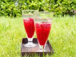 Co można zrobić z galaretki? 10 kreatywnych przepisów na lato