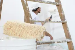 Jak zrobić wałek do malowania - proste kroki, które ułatwią malowanie