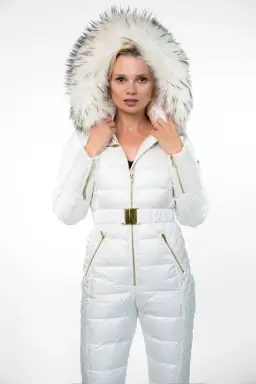 Jak wybrać idealny kombinezon na narty? Porównanie modeli i praktyczne porady