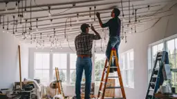 Jaka jest cena montażu lampy sufitowej?