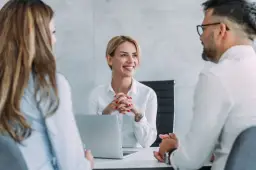 Jak zgłosić wynajem mieszkania i uniknąć kłopotów z urzędem