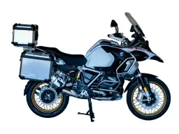 BMW GS 1250 Adventure - jakie osiągi i technologie oferuje ten motocykl?