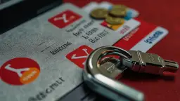 Blokada rachunku bankowego: Przyczyny i konsekwencje. Co robić?