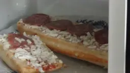 Szybka i łatwa zapiekanka z mikrofali - przepisy na każdą okazję