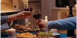 Jak usunąć wosk z krzesła - skuteczne sposoby na trudne plamy