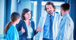 Co po stażu lekarskim? Odkryj najlepsze ścieżki kariery dla lekarzy