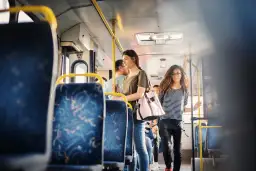 Czy do autobusu można wejść z rowerem? Sprawdź ważne zasady!