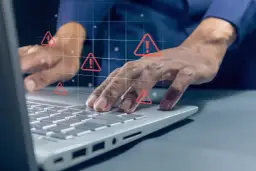 Zachowaj rozwagę w sieci: jak podejmować przemyślane decyzje online