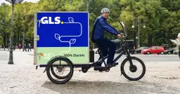 Jak wysłać walizkę kurierem i uniknąć niepotrzebnych kosztów