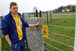 Jak zrobić ogrodzenie gabionowe - krok po kroku z praktycznymi wskazówkami