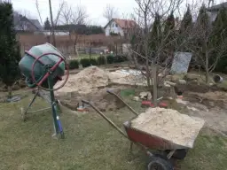 Ile cementu na fundament? Sprawdź, ile zaoszczędzisz na budowie