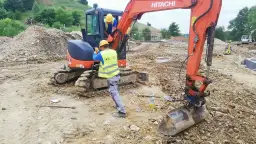 Jak założyć gąsienice w koparce: 8 kroków do bezpiecznego montażu