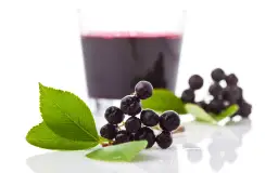 Jak pić sok z aronii, aby uniknąć problemów zdrowotnych?