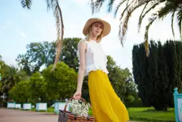 Stylizacje spódnicy do połowy łydki, które odmienią Twój look