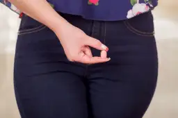 Skutki uboczne globulek dopochwowych – jak ich uniknąć i co wiedzieć