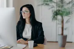 Umowa zlecenie kto płaci ZUS? Sprawdź, aby uniknąć nieprzyjemności