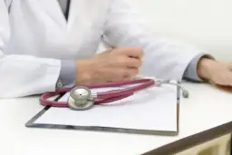 Kto płaci L4 po ustaniu zatrudnienia? Sprawdź swoje prawa i obowiązki