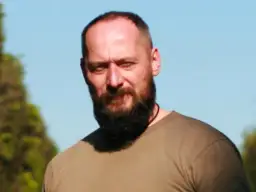 Marcin Serafin reżyser: jego niezwykła kariera i unikalny styl filmowy