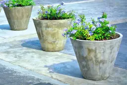 Jak zrobić betonowe donice do ogrodu - unikaj najczęstszych błędów