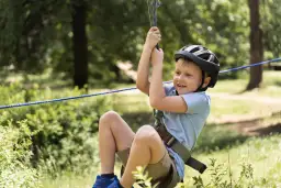 Gdzie z dzieckiem w okolicach Warszawy – najlepsze atrakcje rodzinne