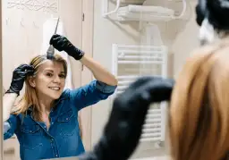 Alergia na farby do włosów objawy – jak je rozpoznać i uniknąć bólu