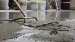 Wylewki samopoziomujące na bazie cementu - jakie wybrać?