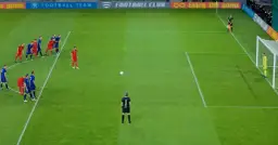 W którym miejscu należy ustawić piłkę, aby zyskać przewagę w grze?