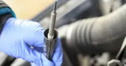 Czy świece żarowe mają wpływ na pracę silnika w trudnych warunkach?