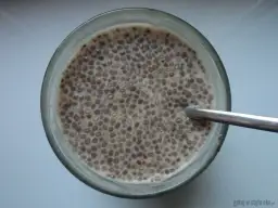 Jak zrobić pyszną chię na mleku owsianym - przepis krok po kroku