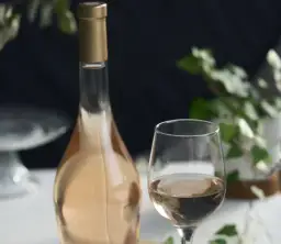 Do jakich potraw najlepiej pasuje wino półsłodkie?