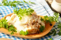 Jak zrobić dobry smalec na stół wiejski – tradycyjne przepisy i porady