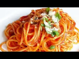 Szybkie spaghetti z passaty: przepis i triki na idealny sos