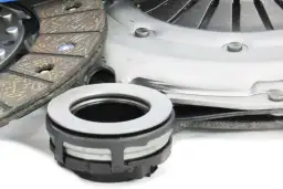 Objawy uszkodzenia łożyska oporowego sprzęgła, które musisz znać