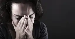 Jak udowodnić znęcanie się psychiczne nad żoną - kluczowe dowody i porady